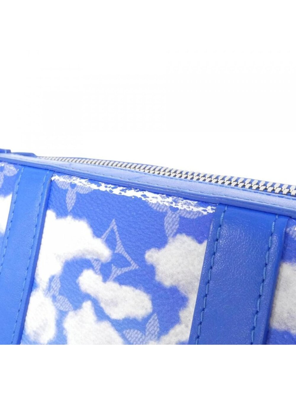 Louis Vuitton Monogram LV Clouds Soft Trunk Wallet - Picture 5 of 10